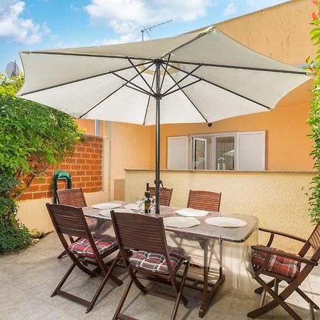 Apartment Buneta With Relaxing Outdoor Area ลิทซ์ยัน ภายนอก รูปภาพ