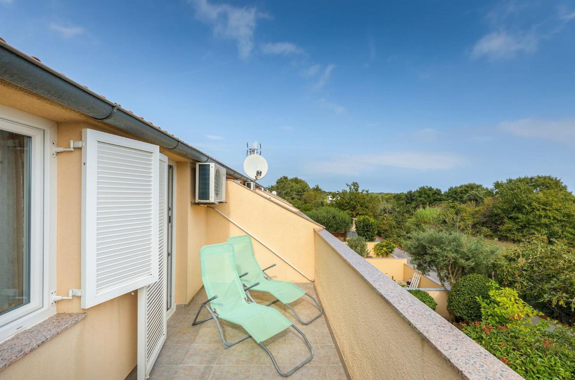 Apartment Buneta With Relaxing Outdoor Area ลิทซ์ยัน ภายนอก รูปภาพ